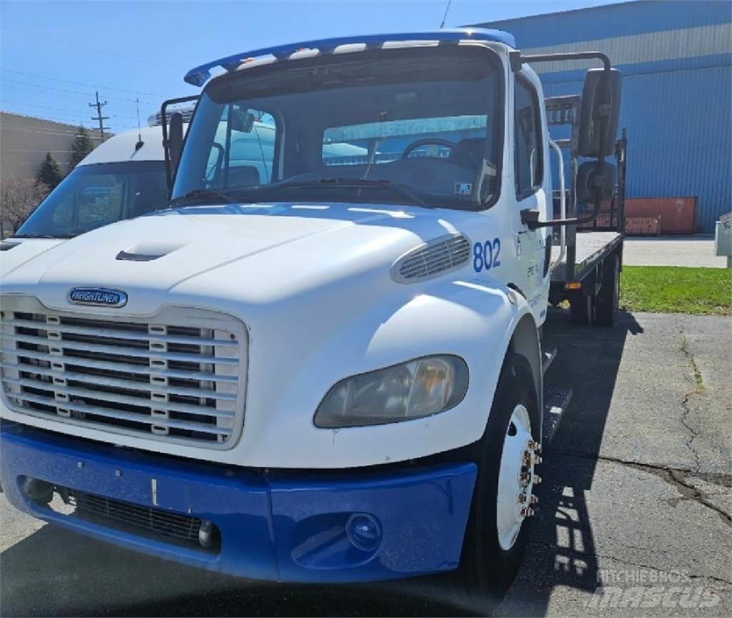 Freightliner M2 Platformos/ Pakrovimas iš šono