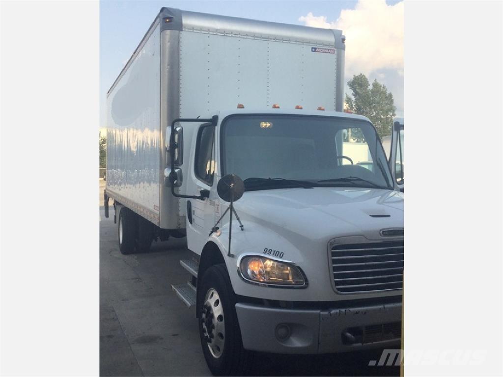 Freightliner M2 Sunkvežimiai su dengtu kėbulu