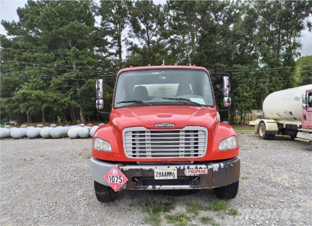 Freightliner M2 Kita