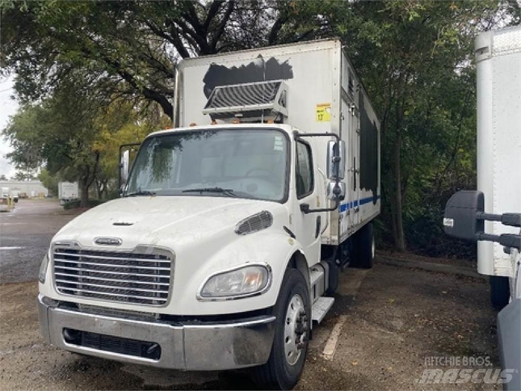 Freightliner M2-106 Sunkvežimiai su dengtu kėbulu