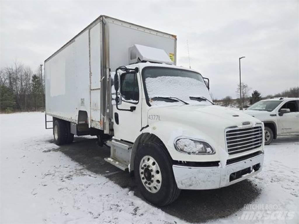 Freightliner M2-106 Sunkvežimiai su dengtu kėbulu