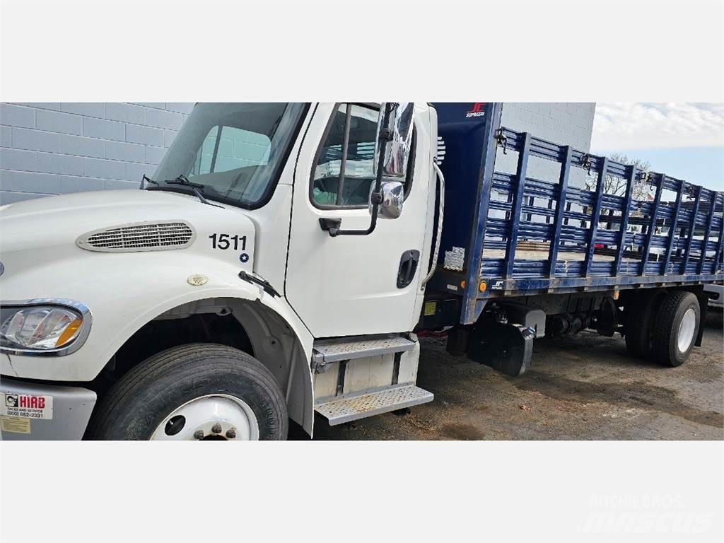 Freightliner M2 106 Platformos/ Pakrovimas iš šono