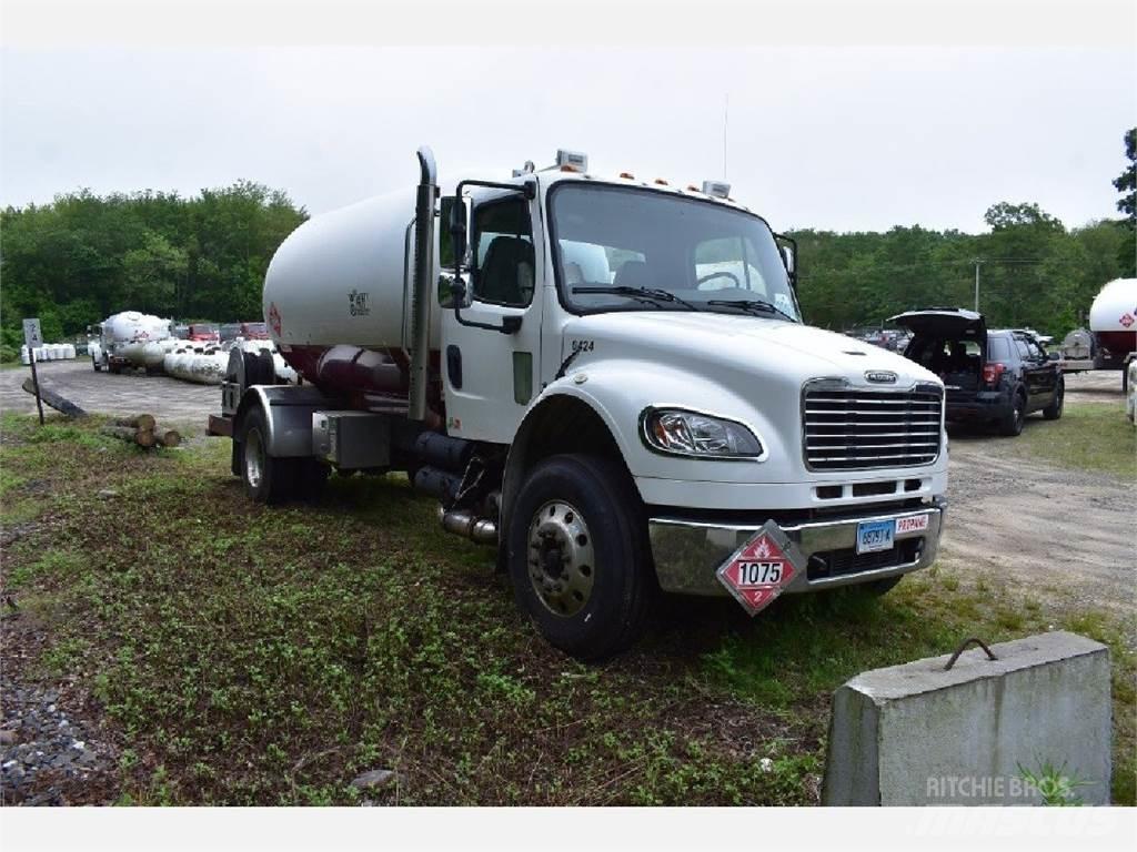 Freightliner M2-106 Kita