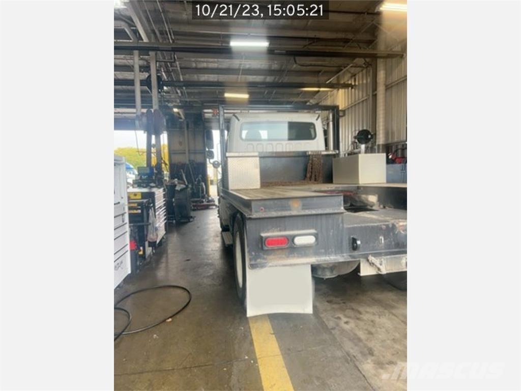 Freightliner M2 112 Visuotinės / bendrosios paskirties automobiliai