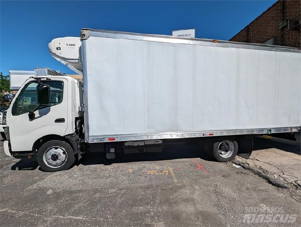 Hino 195 Vilkikai šaldytuvai