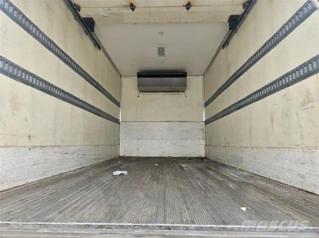 Hino 195 Vilkikai šaldytuvai