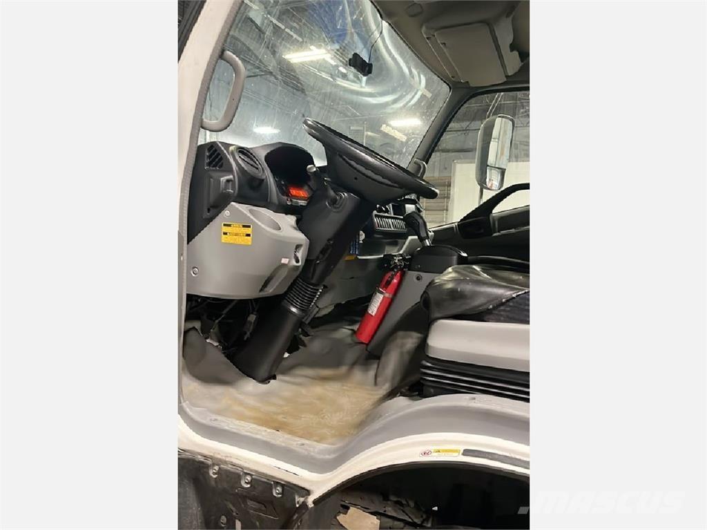 Hino 195 Vilkikai šaldytuvai