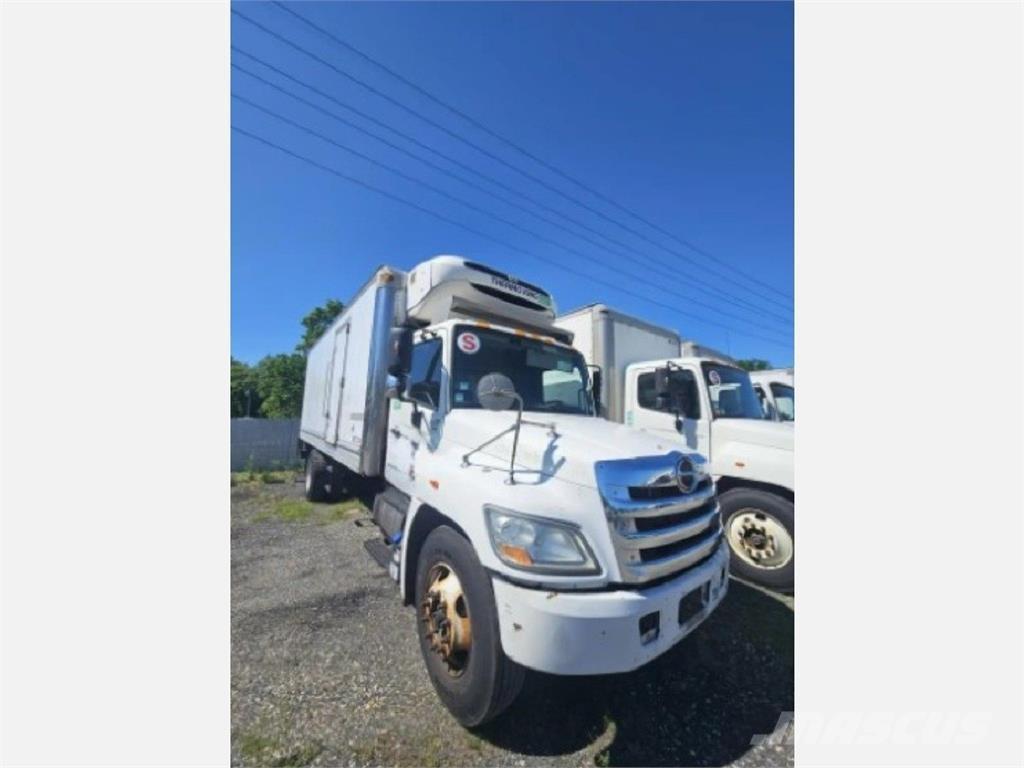 Hino 268 Vilkikai šaldytuvai