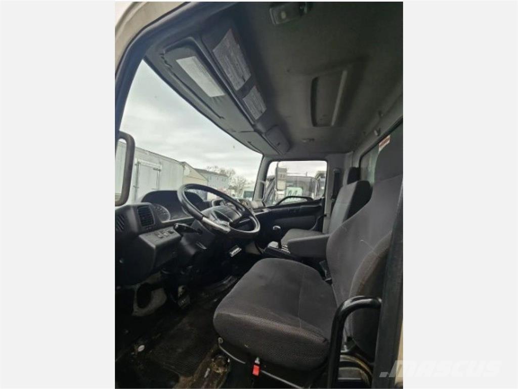 Hino 268 Vilkikai šaldytuvai