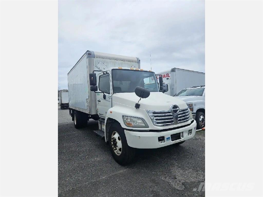 Hino 268 Sunkvežimiai su dengtu kėbulu