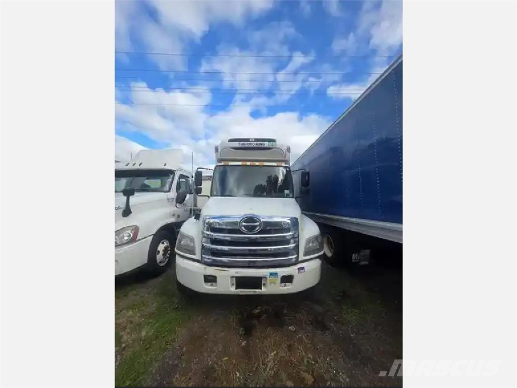 Hino 268 Vilkikai šaldytuvai