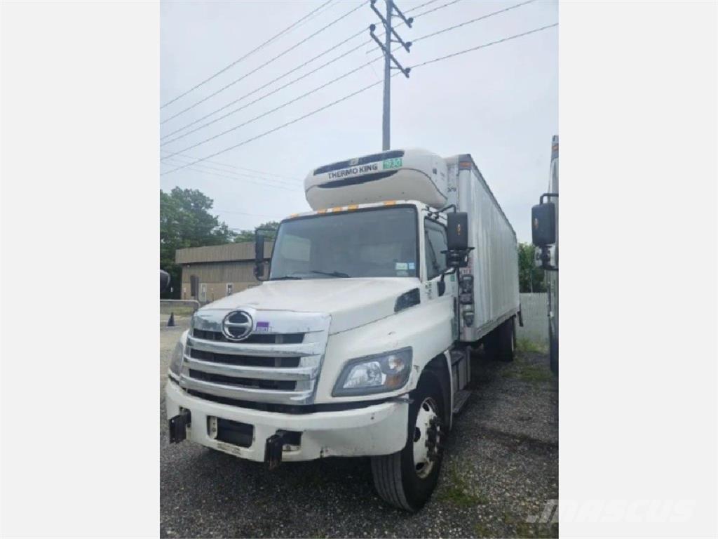 Hino 338 Vilkikai šaldytuvai