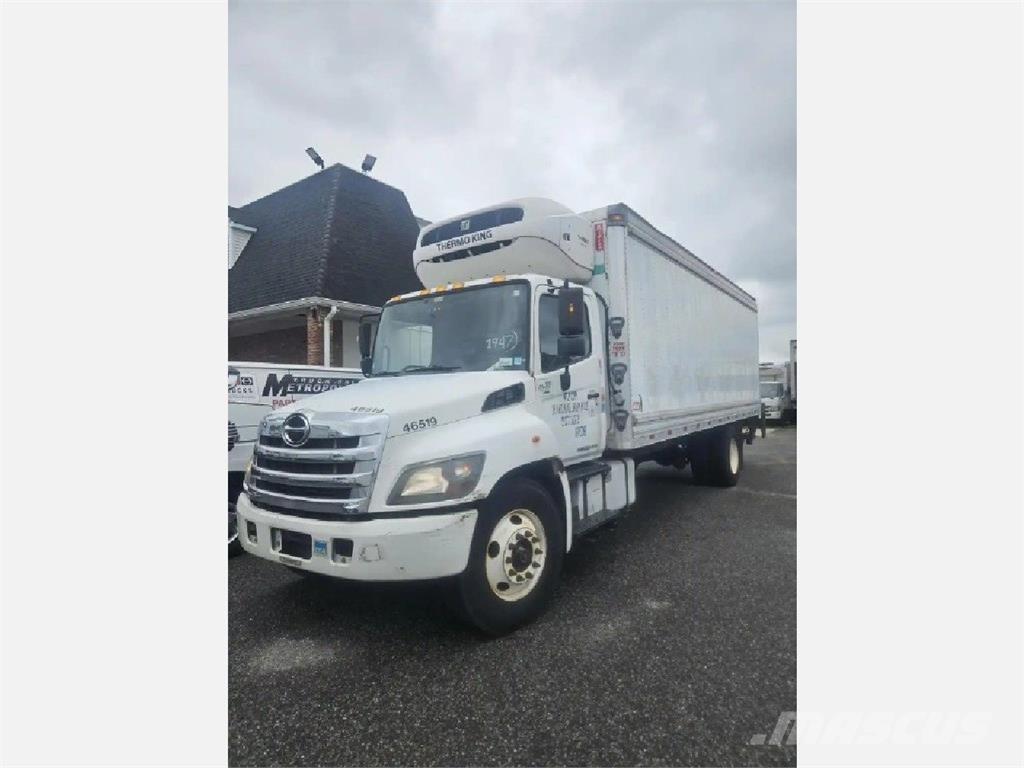 Hino 338 Vilkikai šaldytuvai