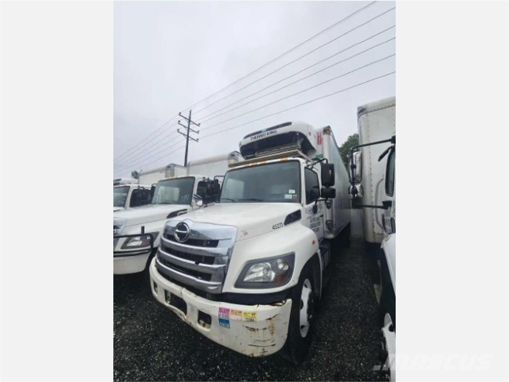 Hino 338 Vilkikai šaldytuvai