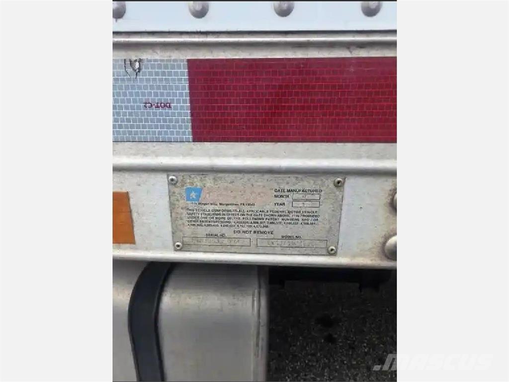 Hino 338 Sunkvežimiai su dengtu kėbulu