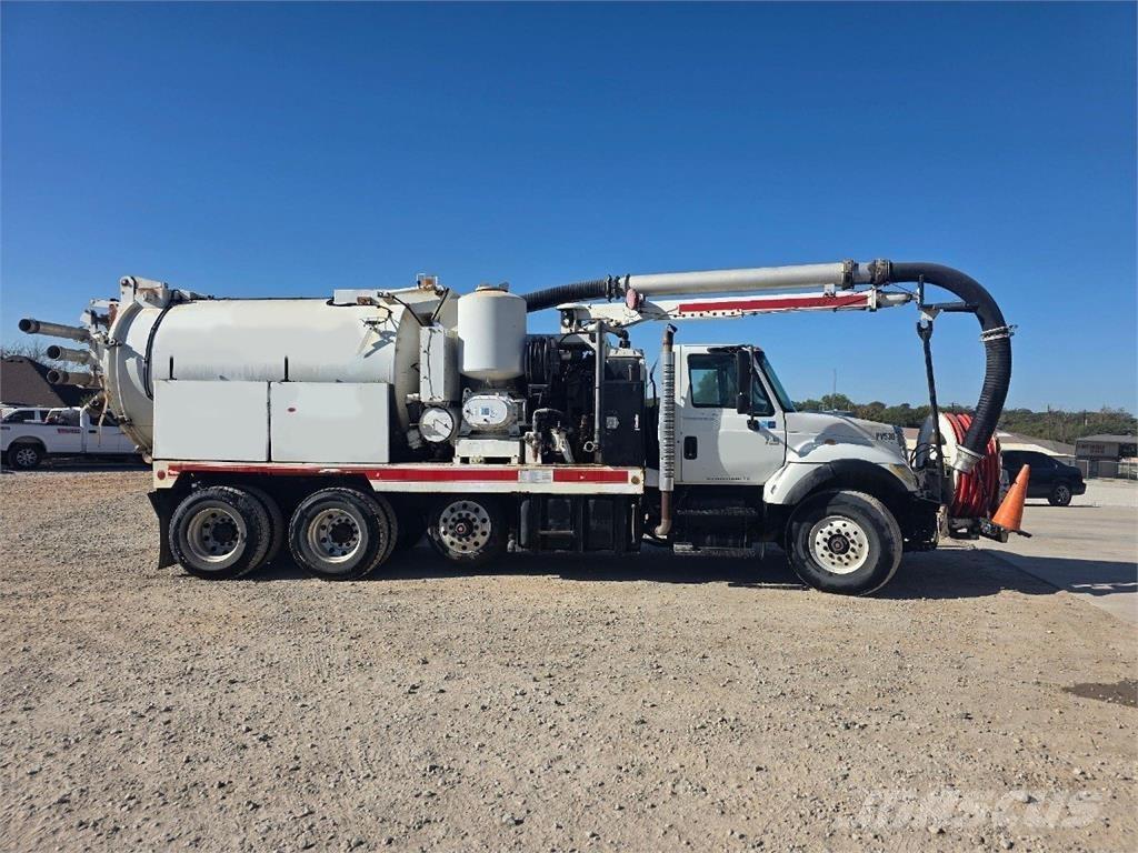 International 4400 Kita