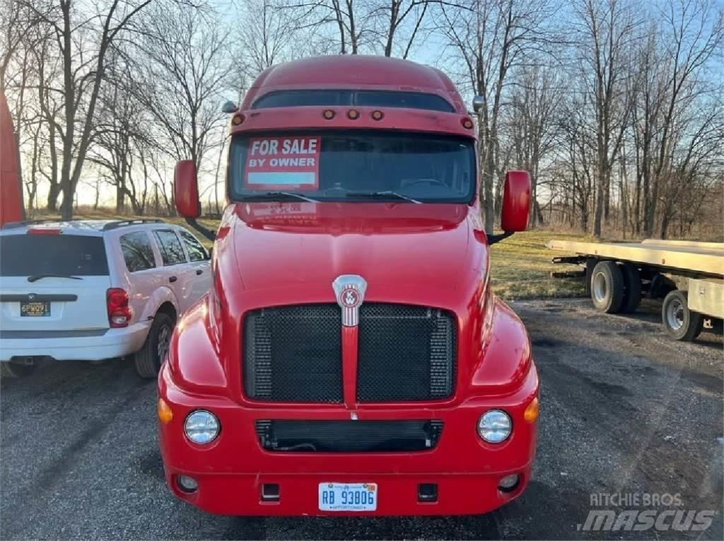 Kenworth T-2000 Naudoti vilkikai