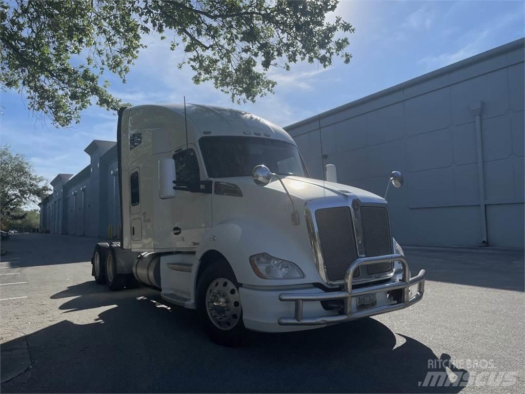 Kenworth T680 Naudoti vilkikai