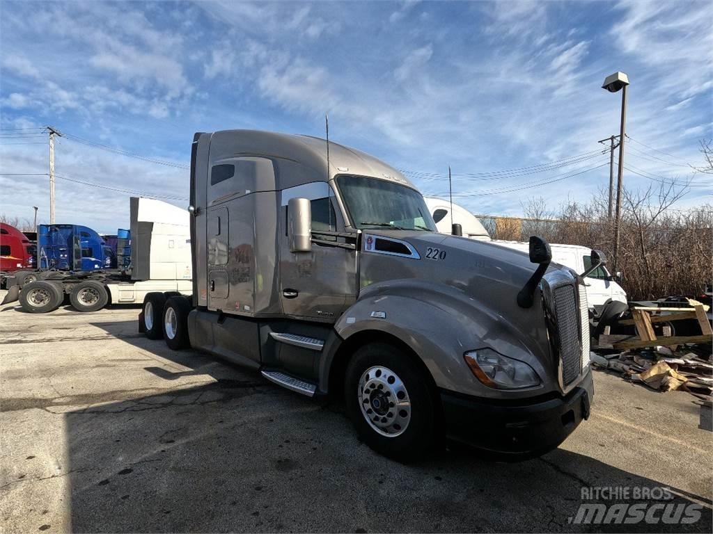Kenworth T680 Naudoti vilkikai