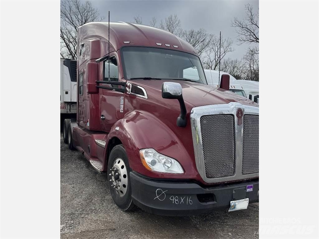 Kenworth T680 Naudoti vilkikai