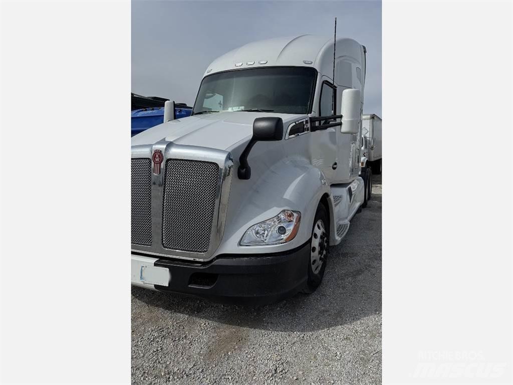 Kenworth T680 Naudoti vilkikai
