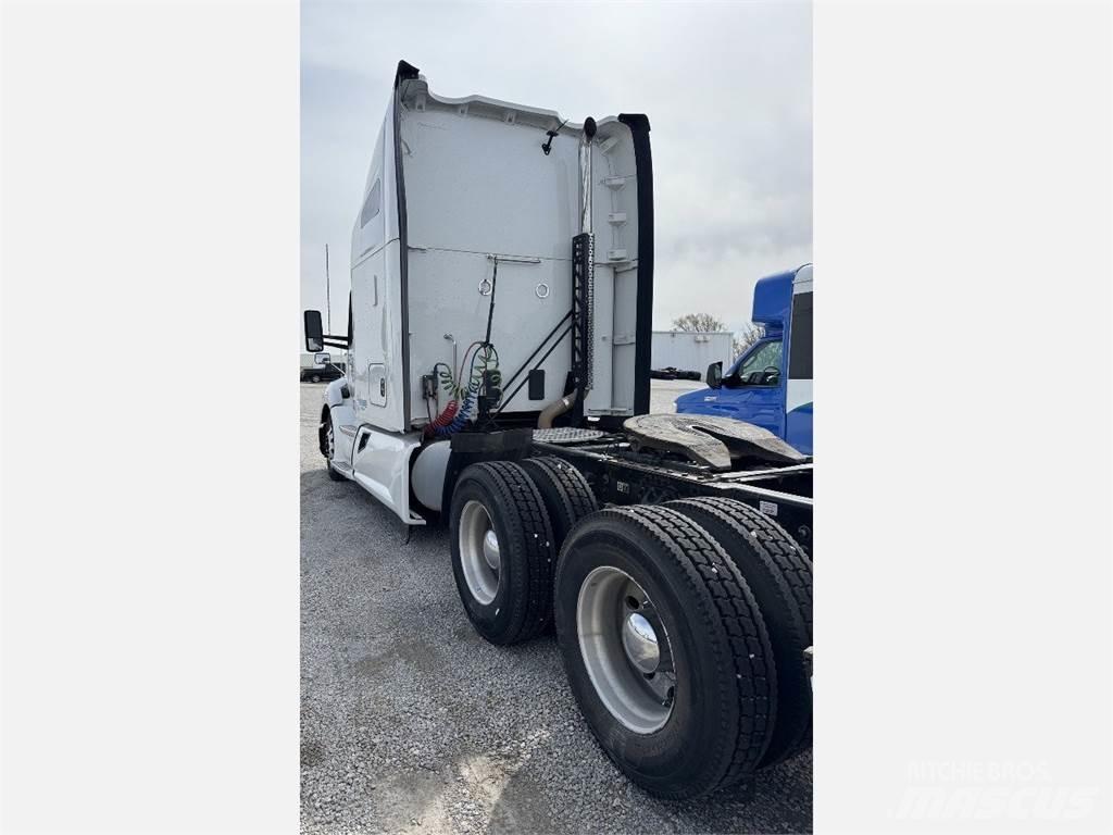 Kenworth T680 Naudoti vilkikai