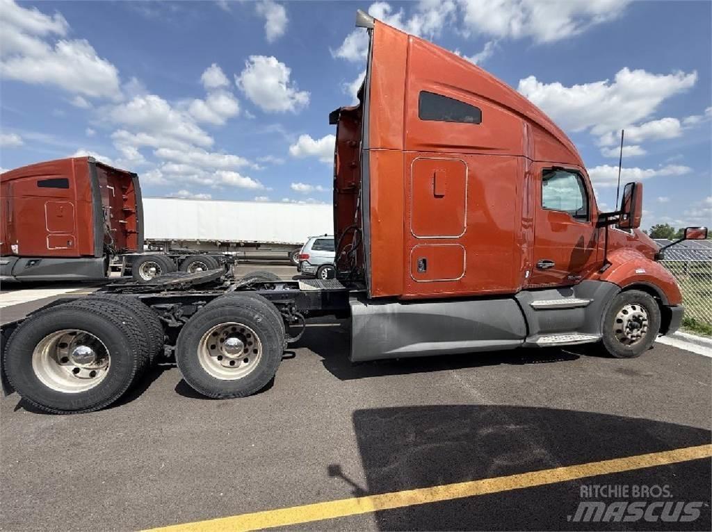 Kenworth T680 Naudoti vilkikai