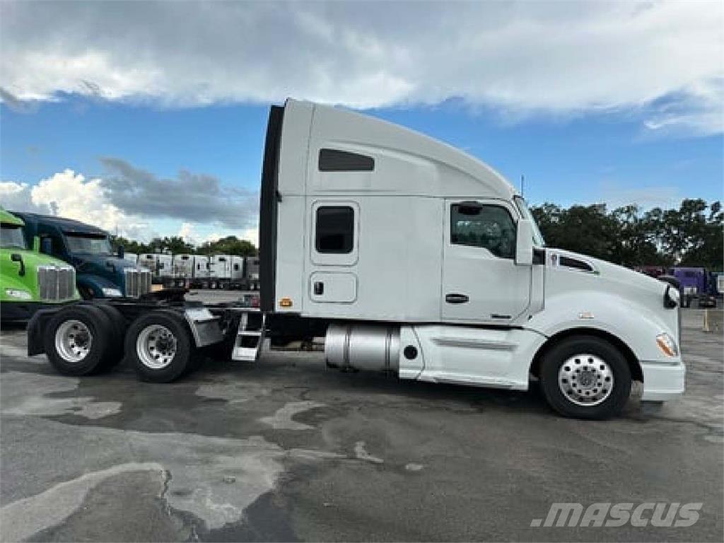 Kenworth T680 Naudoti vilkikai