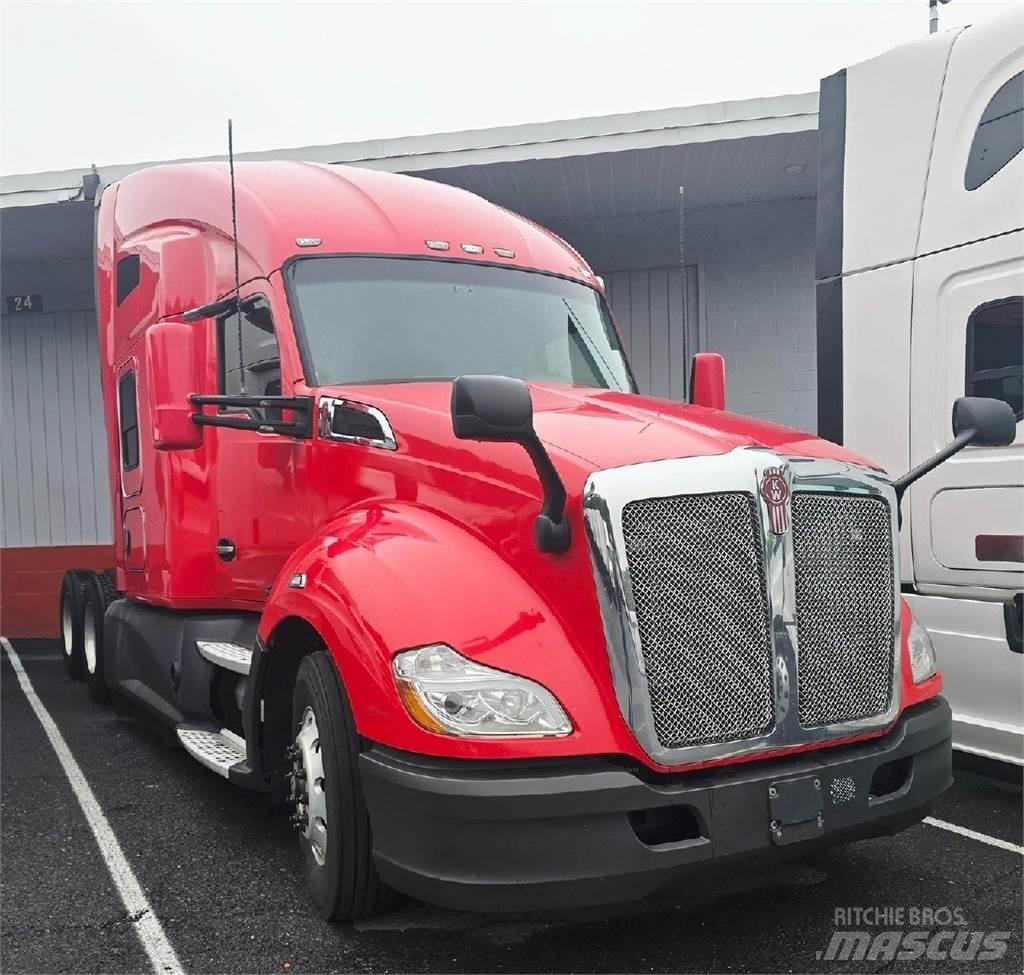 Kenworth T680 Naudoti vilkikai