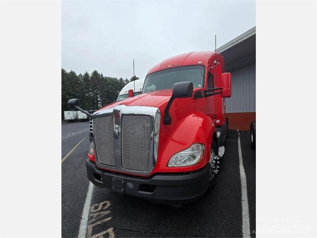 Kenworth T680 Naudoti vilkikai