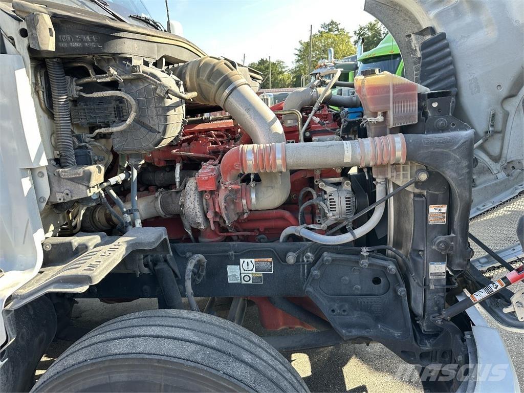 Kenworth T680 Naudoti vilkikai