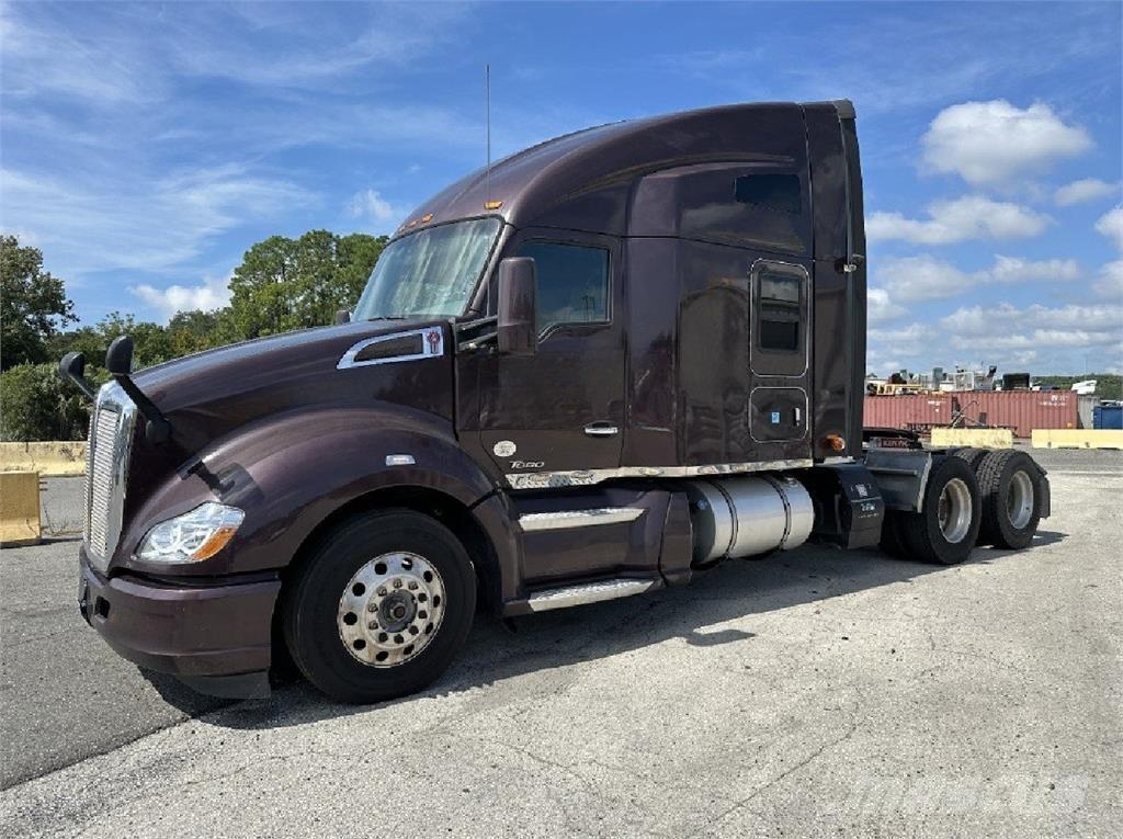 Kenworth T680 Naudoti vilkikai