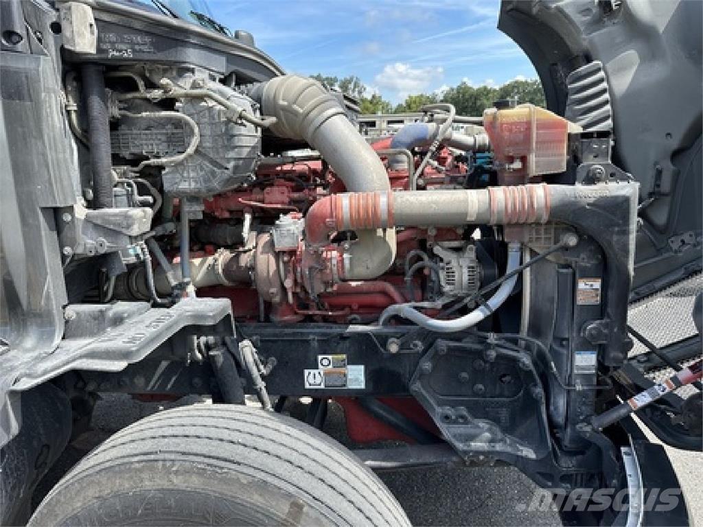 Kenworth T680 Naudoti vilkikai