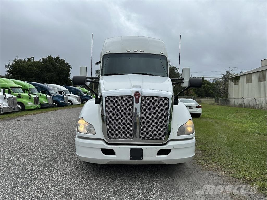 Kenworth T680 Naudoti vilkikai