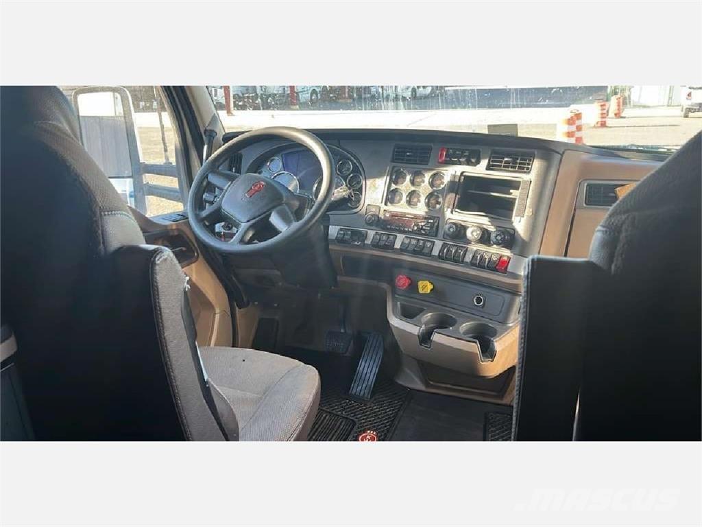 Kenworth T680 Naudoti vilkikai