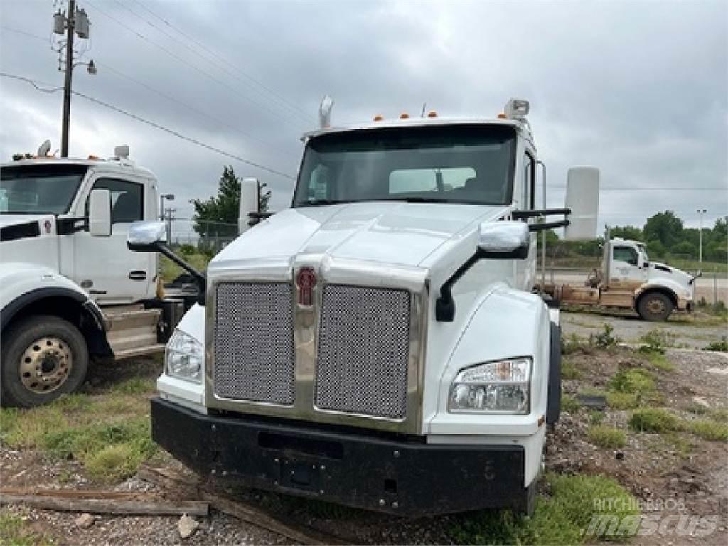 Kenworth T880 Naudoti vilkikai