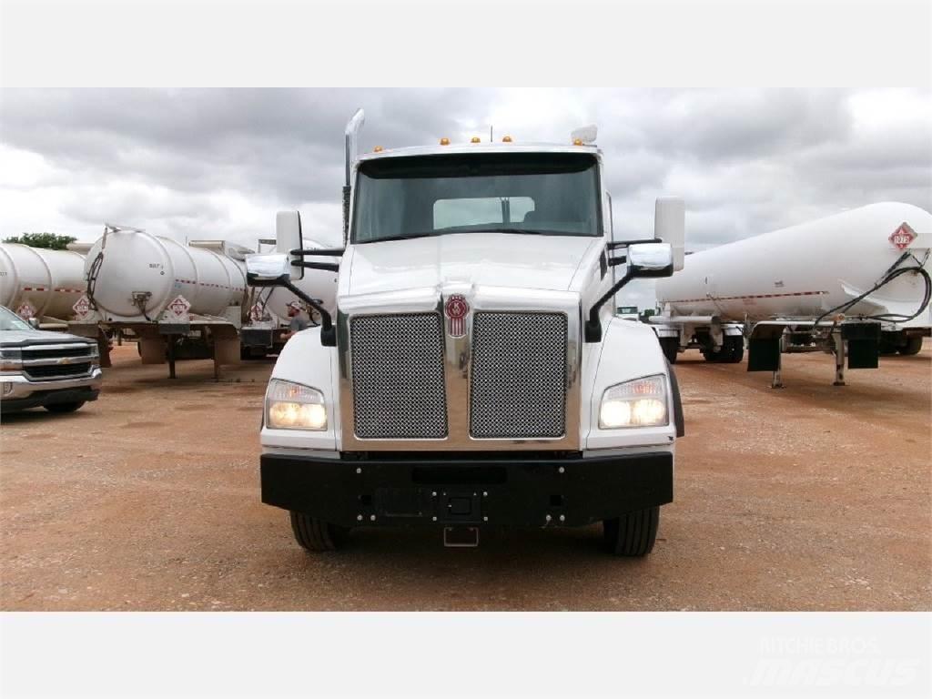 Kenworth T880 Naudoti vilkikai