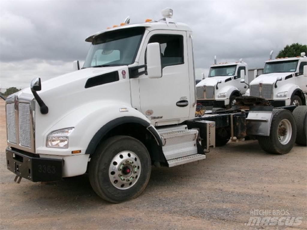 Kenworth T880 Naudoti vilkikai