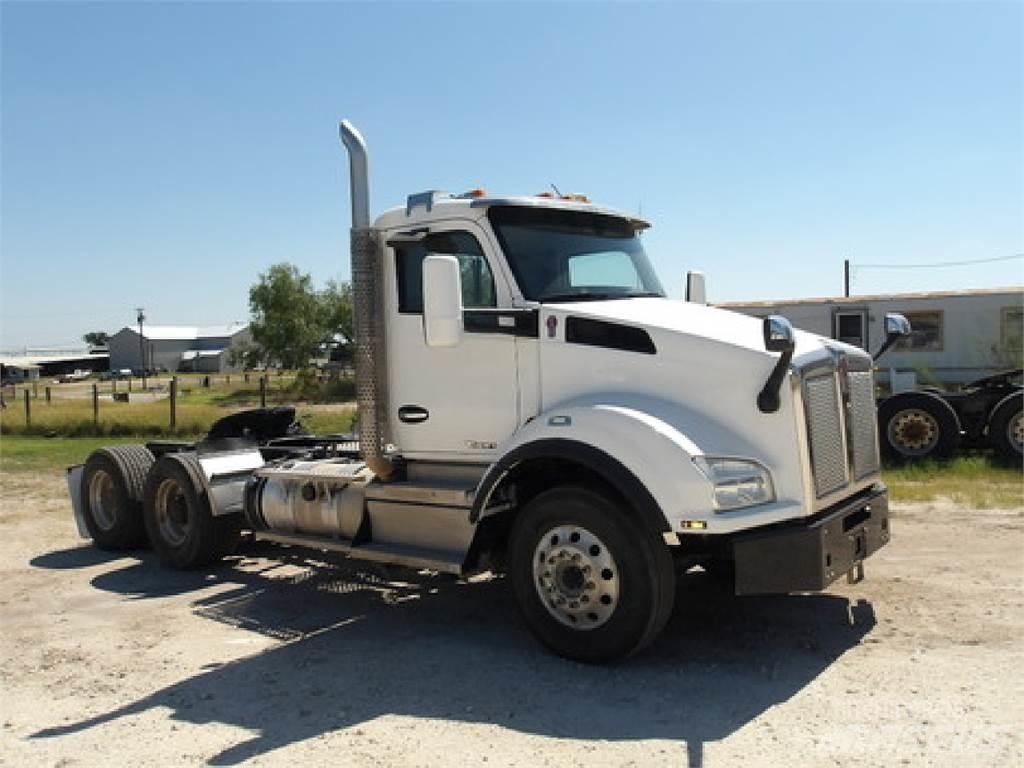Kenworth T880 Naudoti vilkikai