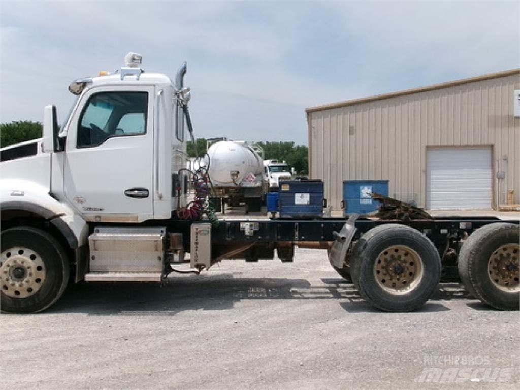 Kenworth T880 Naudoti vilkikai