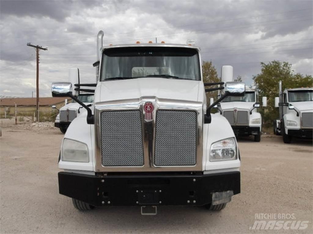 Kenworth T880 Naudoti vilkikai