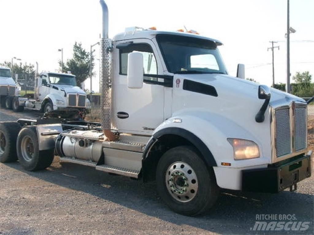 Kenworth T880 Naudoti vilkikai