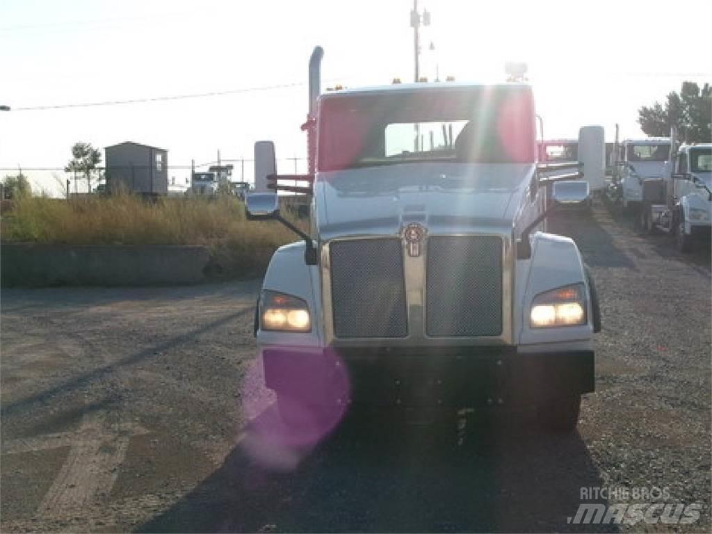 Kenworth T880 Naudoti vilkikai