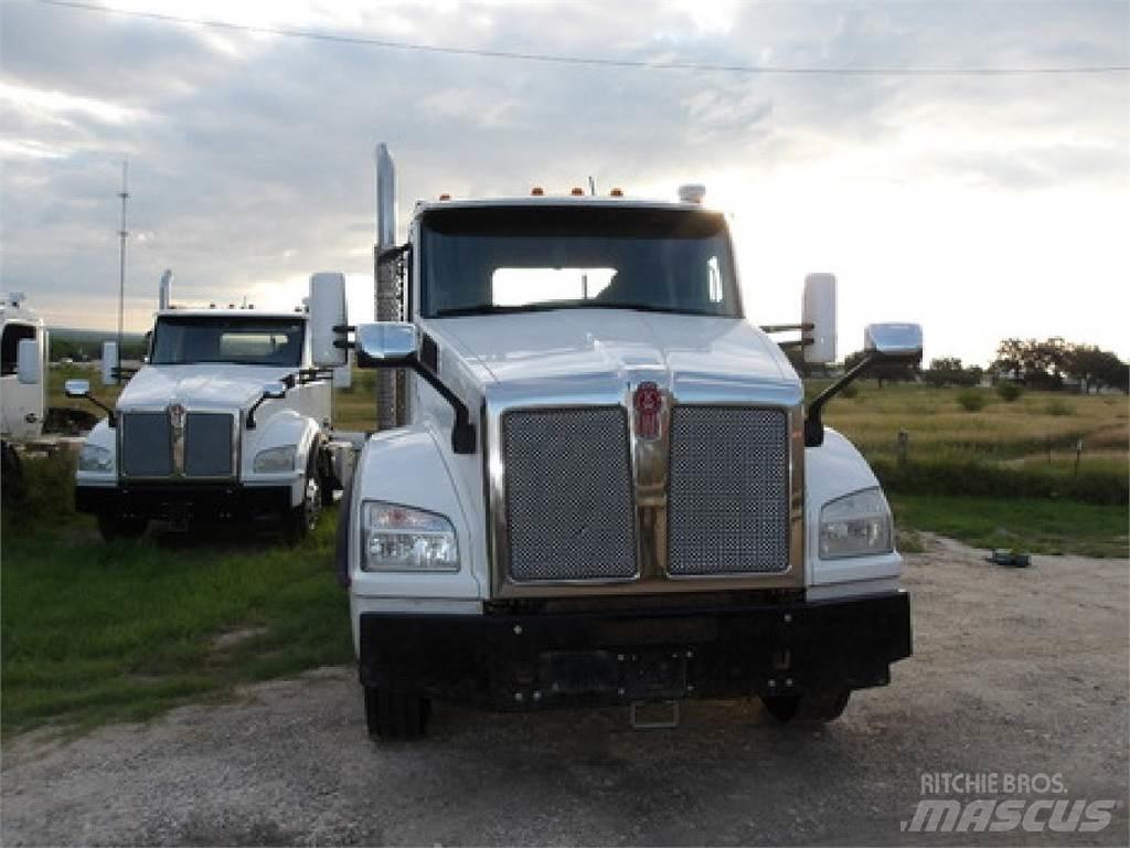 Kenworth T880 Naudoti vilkikai