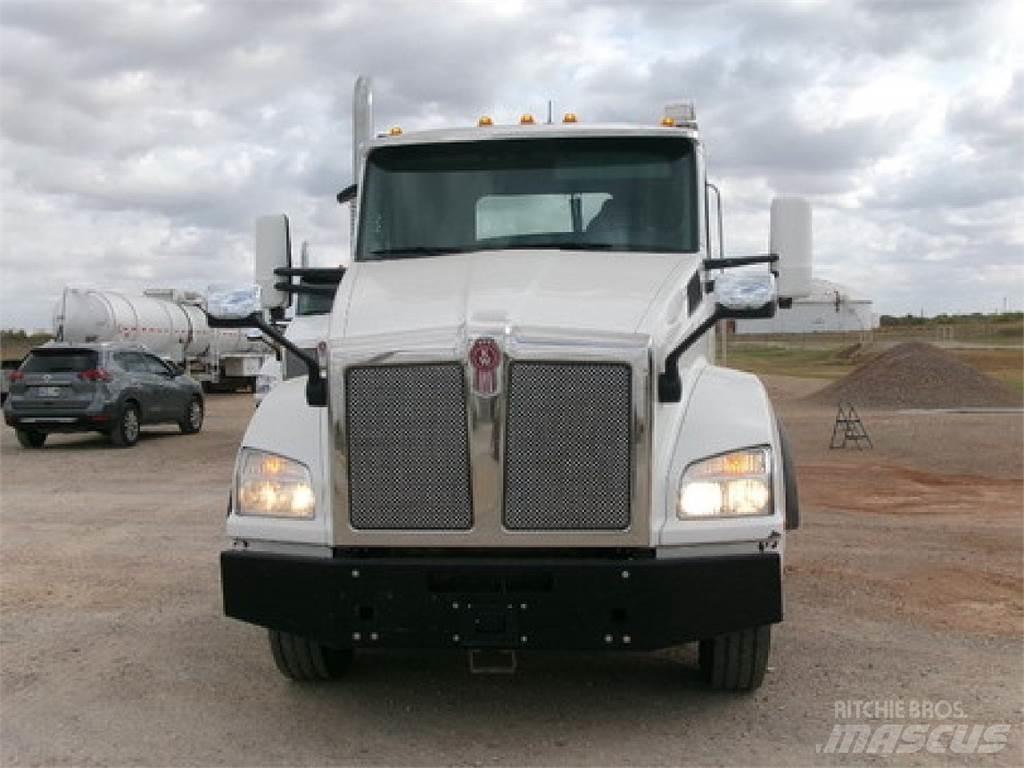 Kenworth T880 Naudoti vilkikai