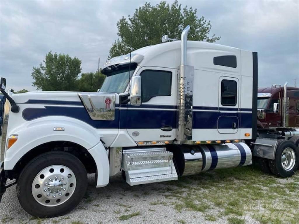 Kenworth W990 Naudoti vilkikai