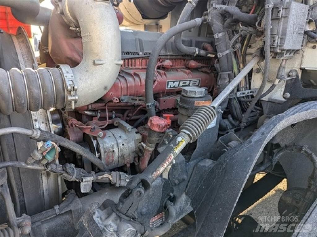 Mack AN64T Naudoti vilkikai