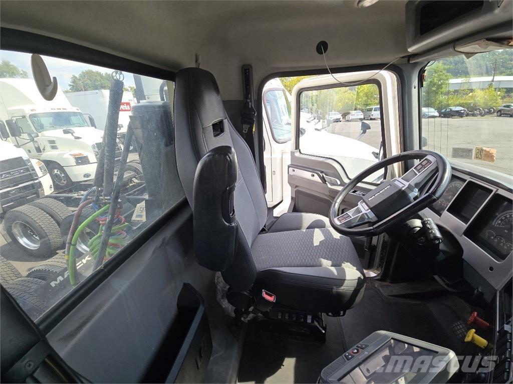 Mack AN64T Naudoti vilkikai