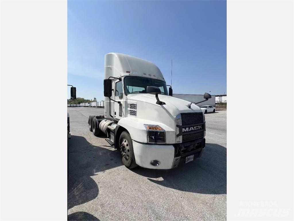 Mack Anthem AN64T Naudoti vilkikai