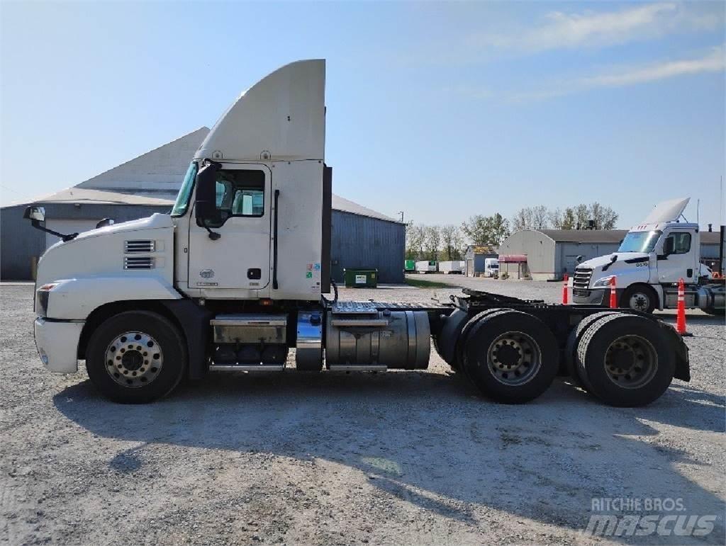 Mack Anthem AN64T Naudoti vilkikai